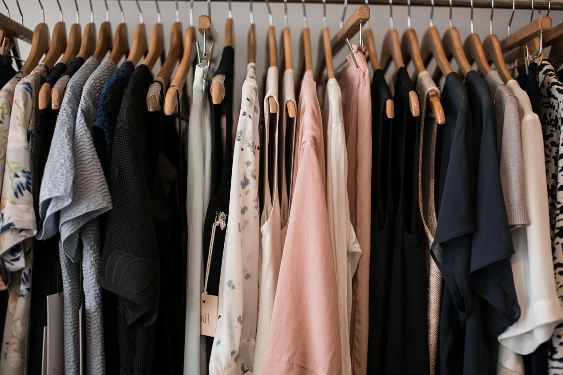 La transición de verano a otoño: claves para looks de entretiempo con estilo
